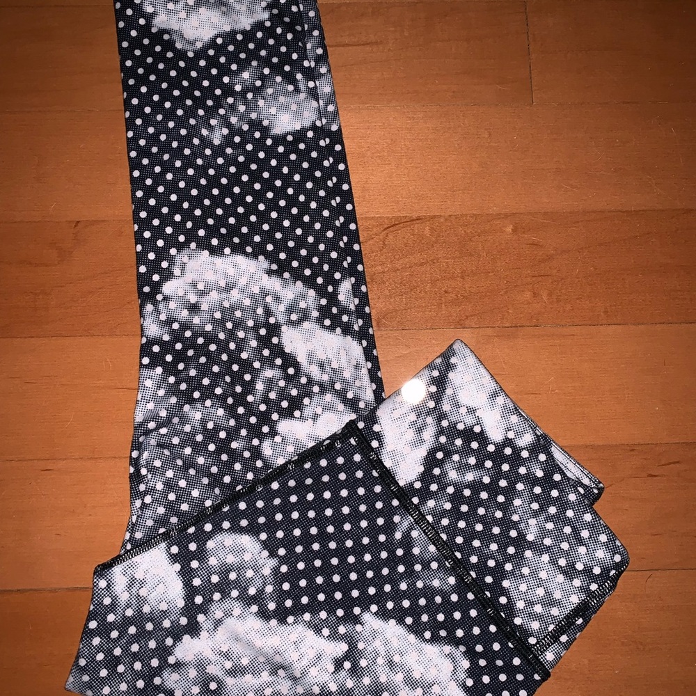 Lululemon Leggings - Picture 3 of 4
